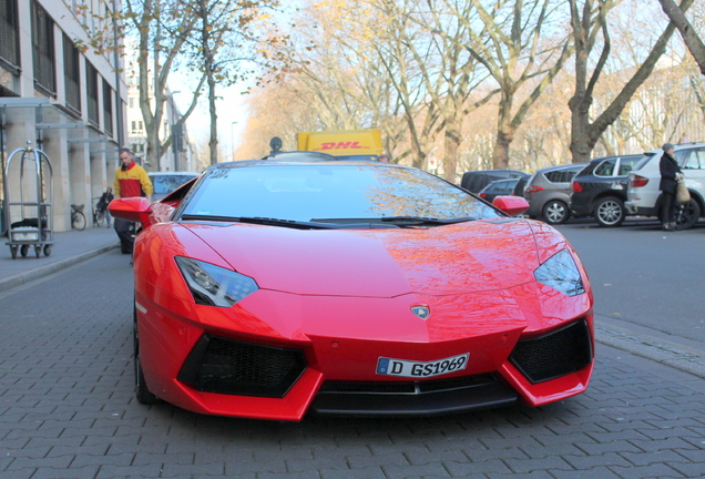 Lamborghini Aventador LP700-4 Roadster