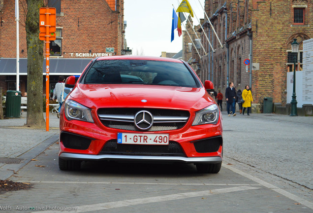 Mercedes-Benz CLA 45 AMG C117