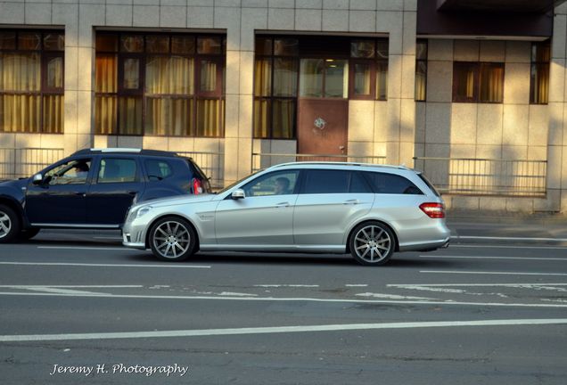 Mercedes-Benz E 63 AMG S212 V8 Biturbo