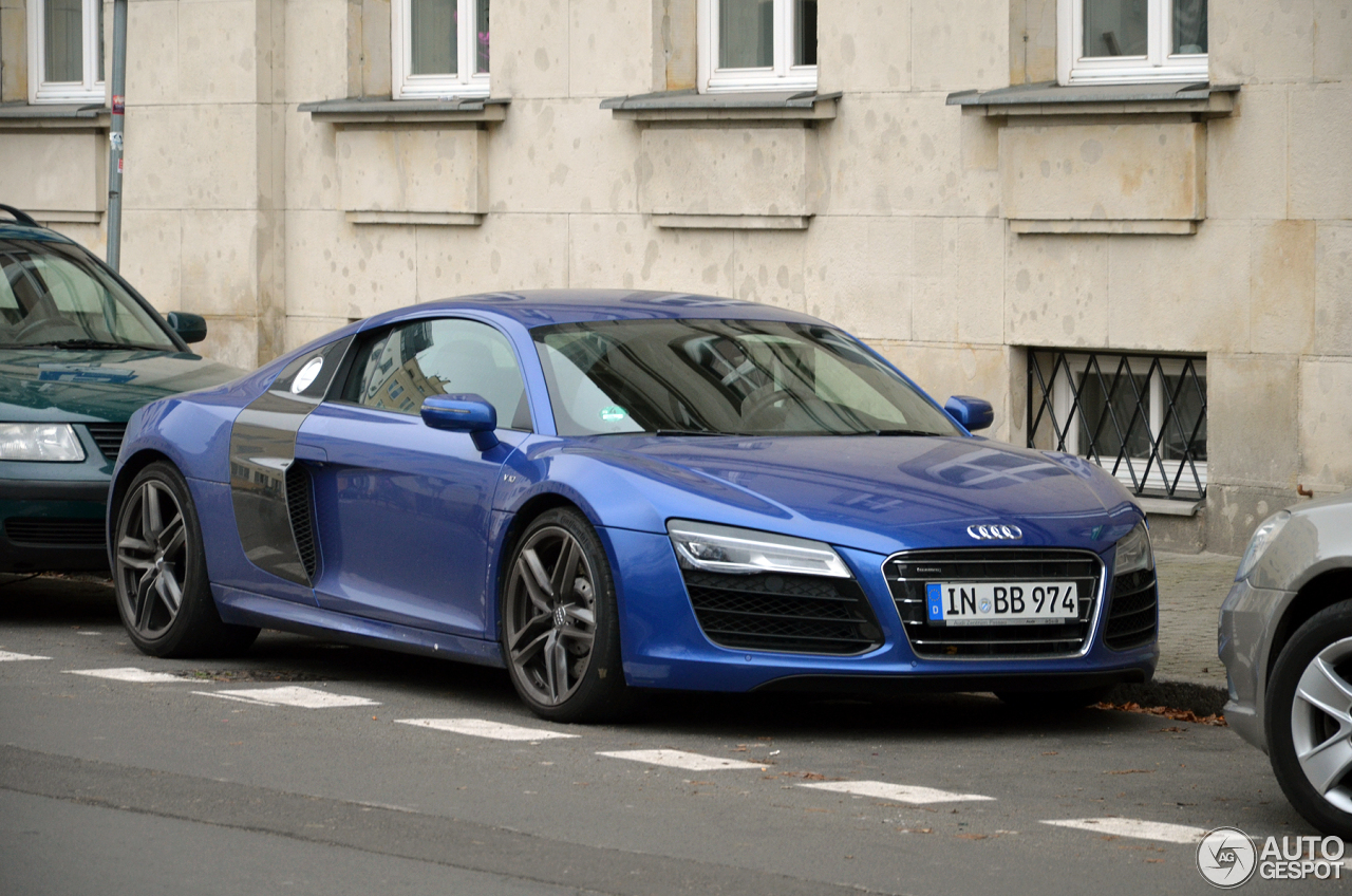 Audi R8 V10 2013