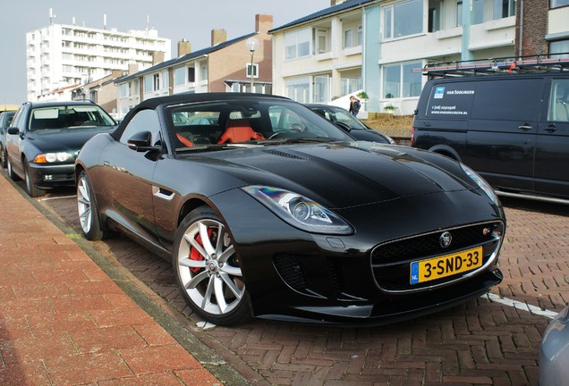 Jaguar F-TYPE S Convertible