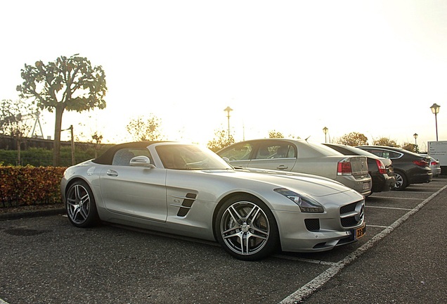 Mercedes-Benz SLS AMG Roadster