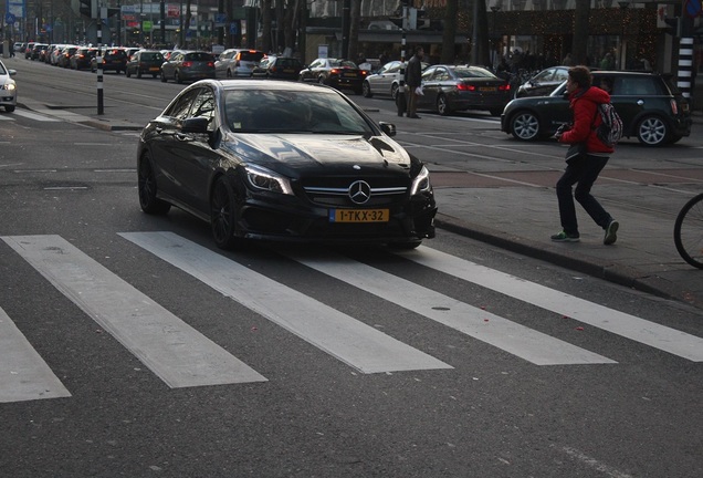 Mercedes-Benz CLA 45 AMG C117