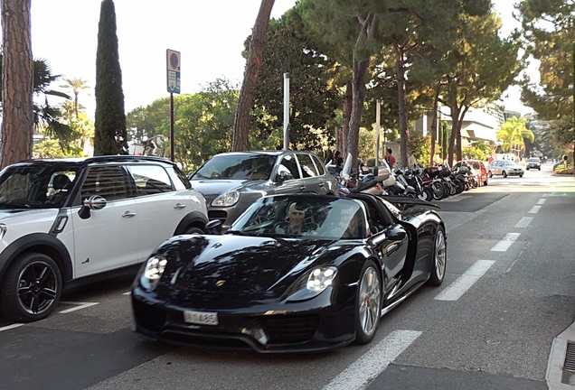 Porsche 918 Spyder Weissach Package