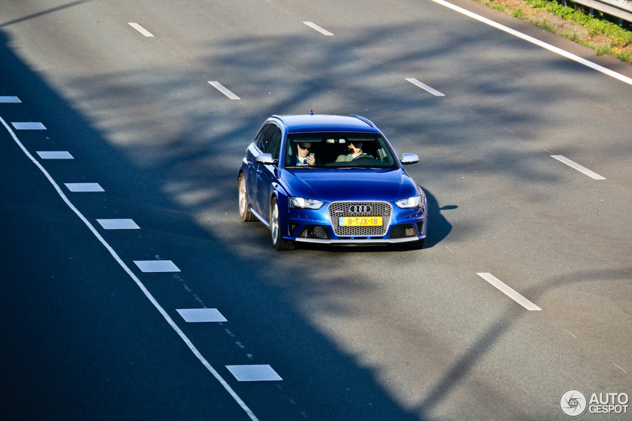 Audi RS4 Avant B8