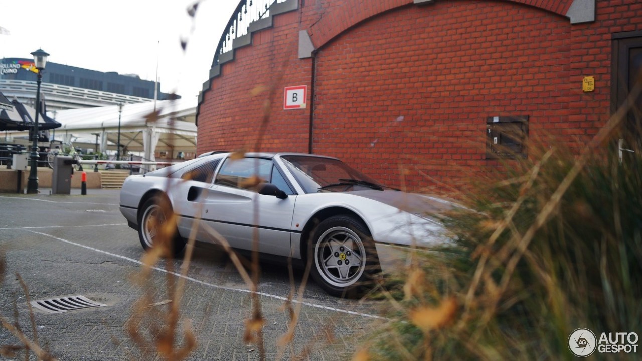 Ferrari 328 GTS