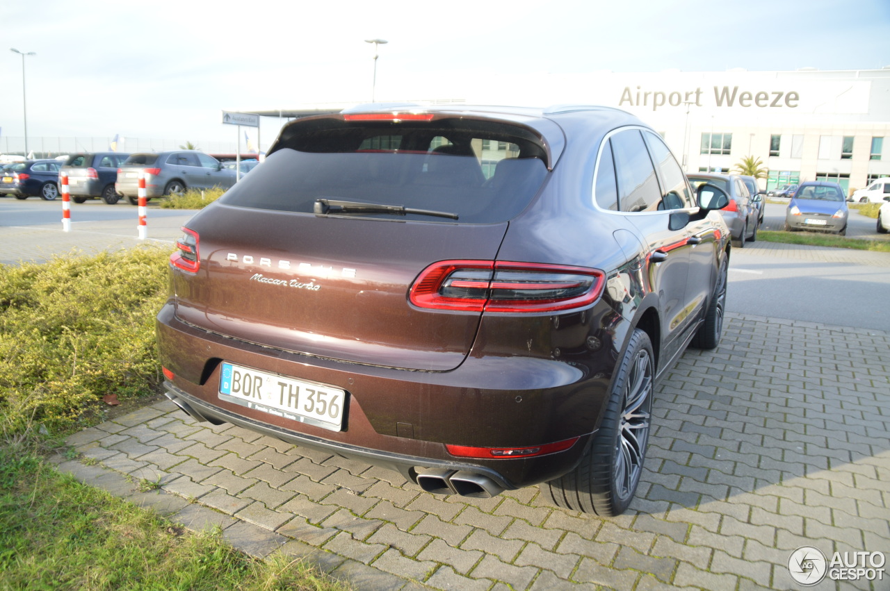 Porsche 95B Macan Turbo