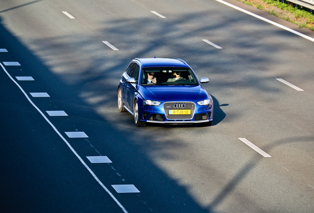 Audi RS4 Avant B8