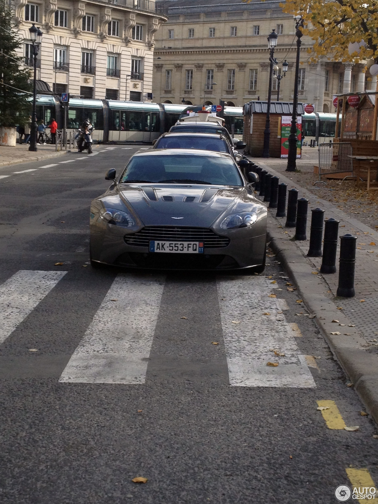 Aston Martin V12 Vantage