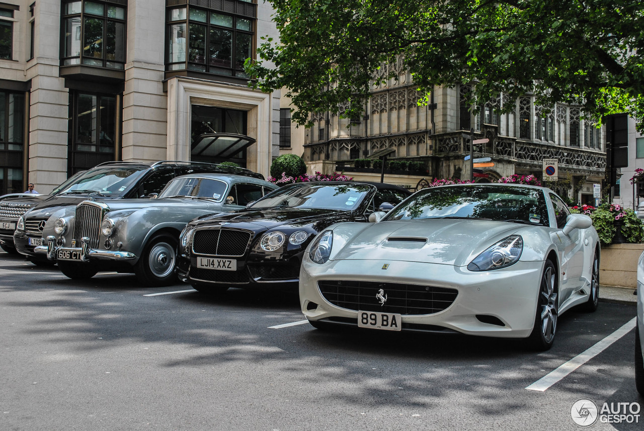 Ferrari California