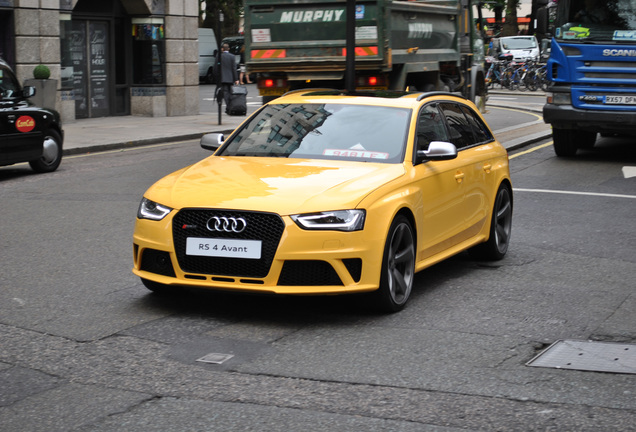 Audi RS4 Avant B8