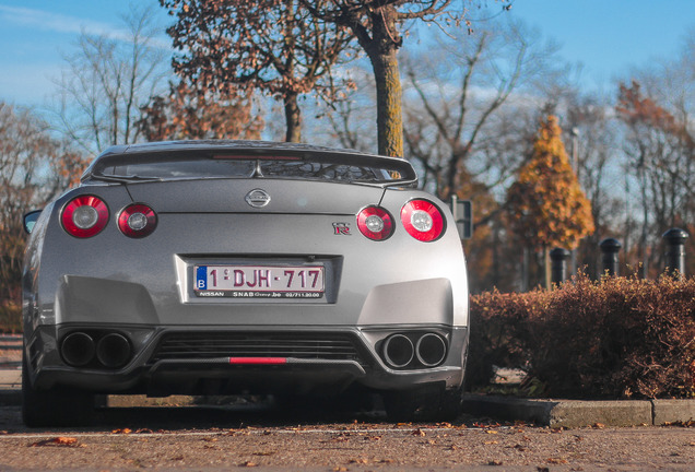 Nissan GT-R 2011