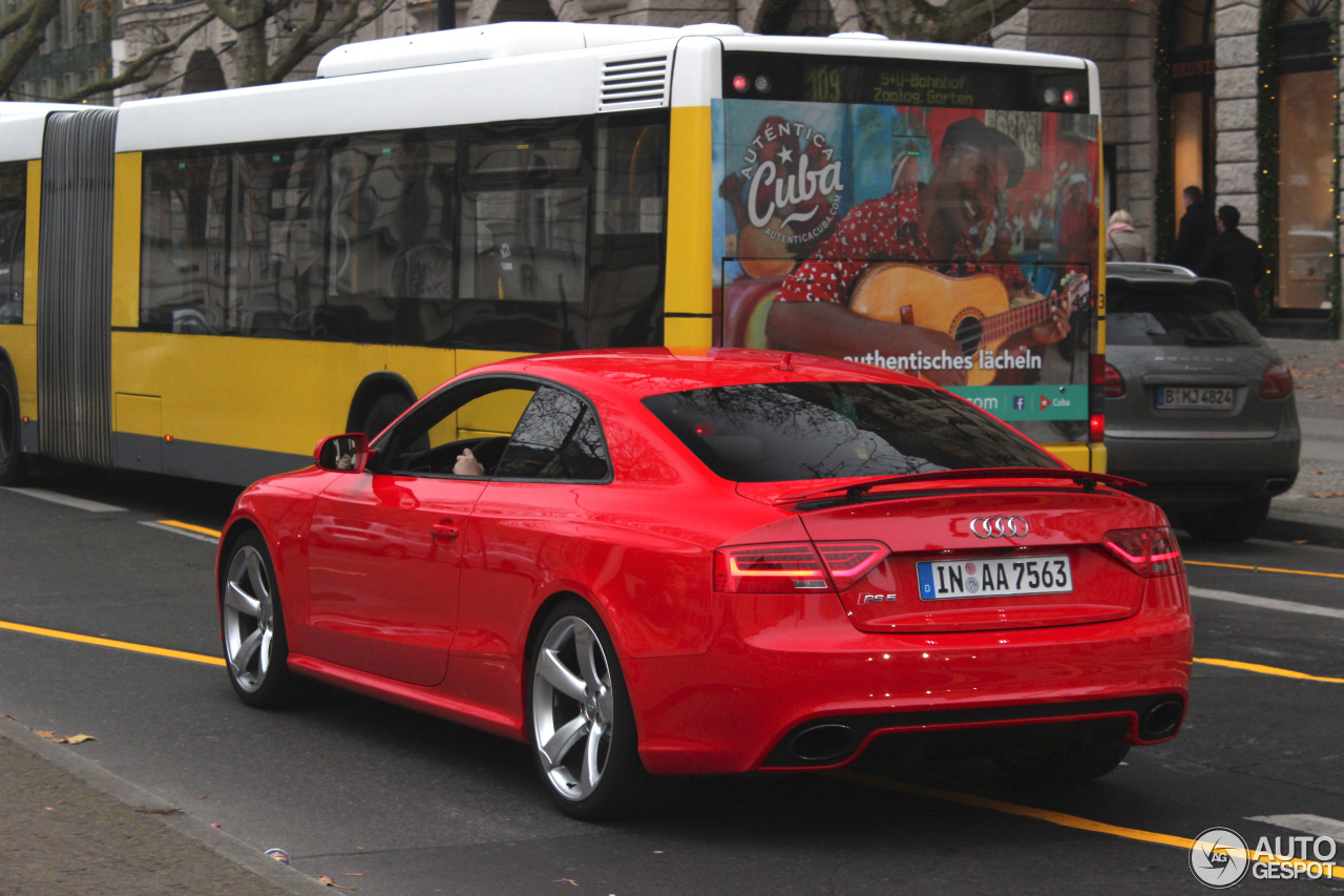 Audi RS5 B8 2012