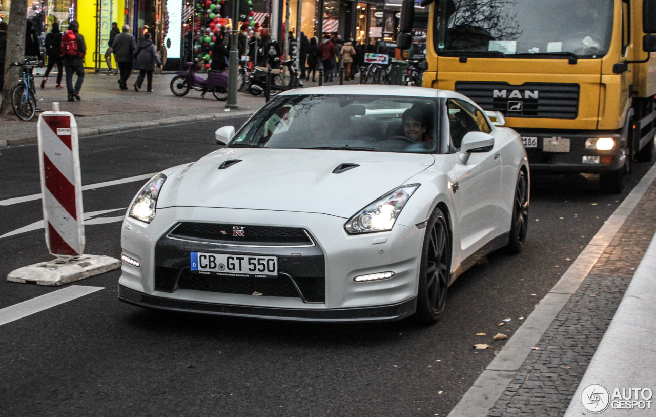 Nissan GT-R 2012