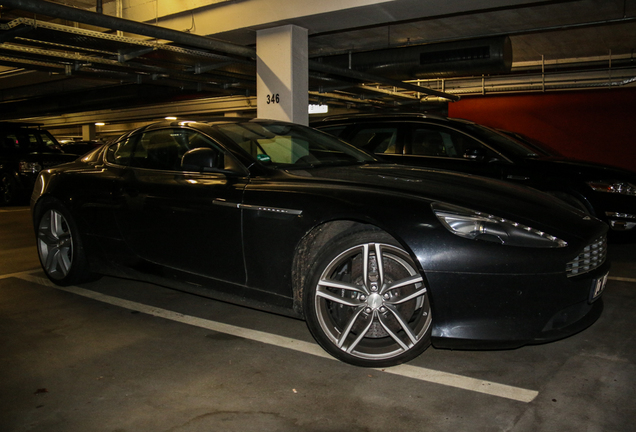 Aston Martin Virage 2011