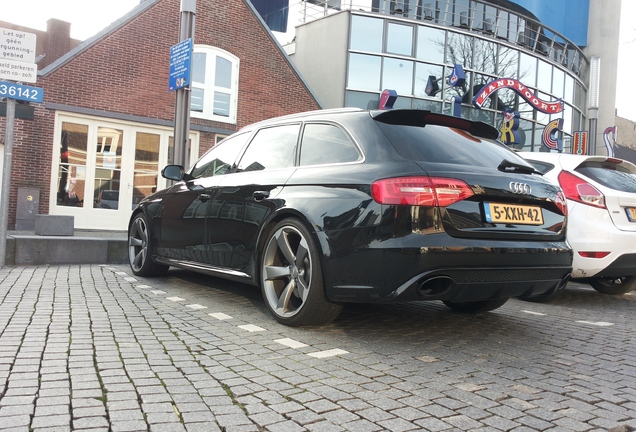 Audi RS4 Avant B8