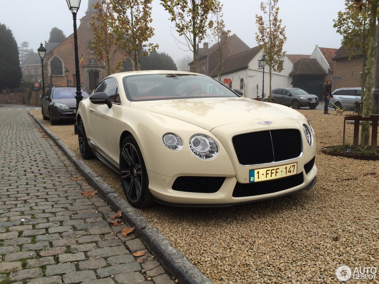 Bentley Continental GT V8