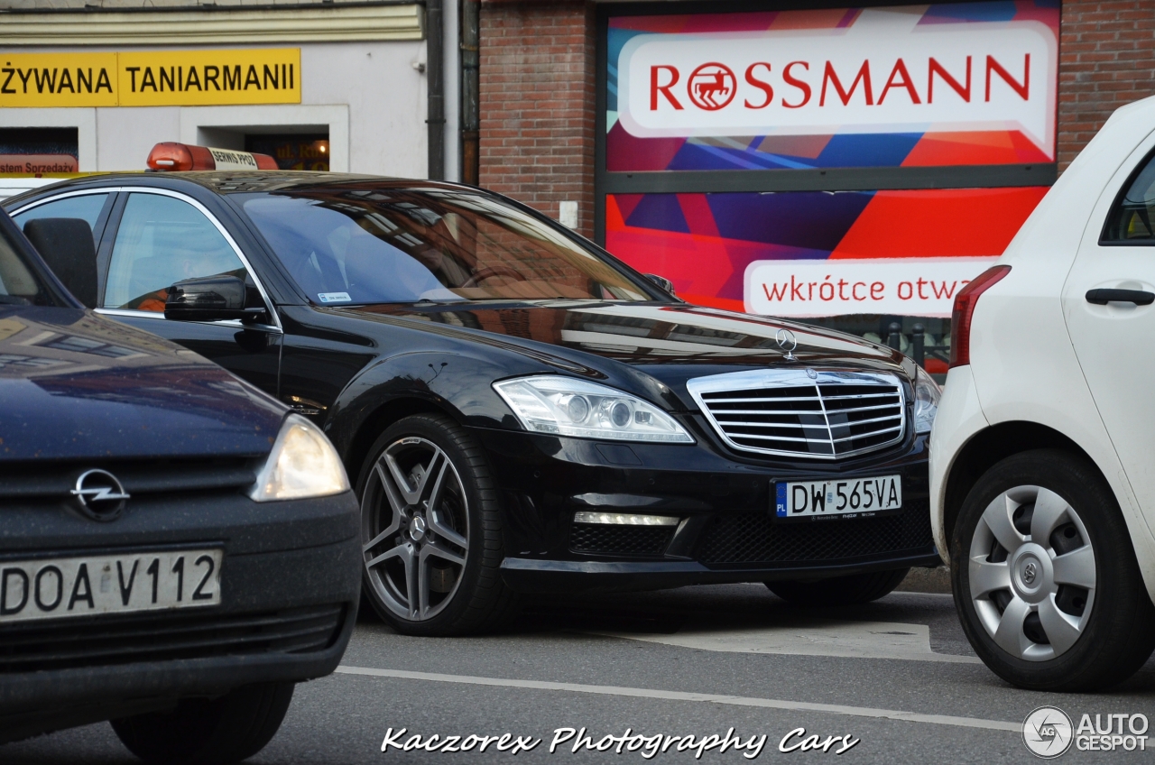 Mercedes-Benz S 63 AMG W221 2011