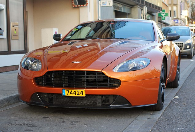 Aston Martin V8 Vantage S