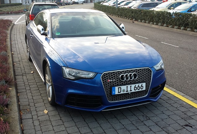 Audi RS5 B8 2012