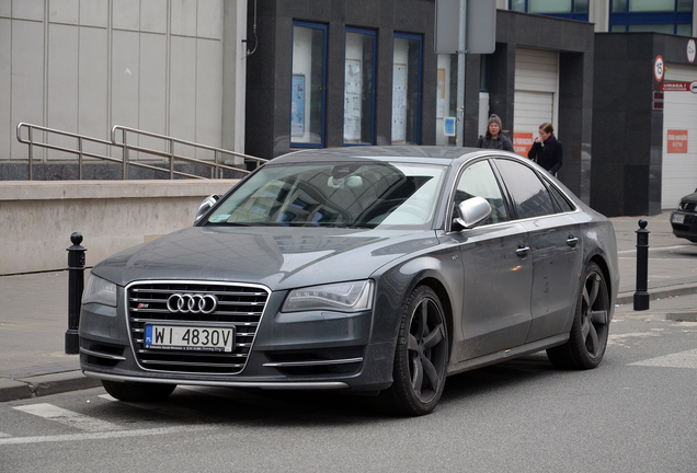 Audi S8 D4