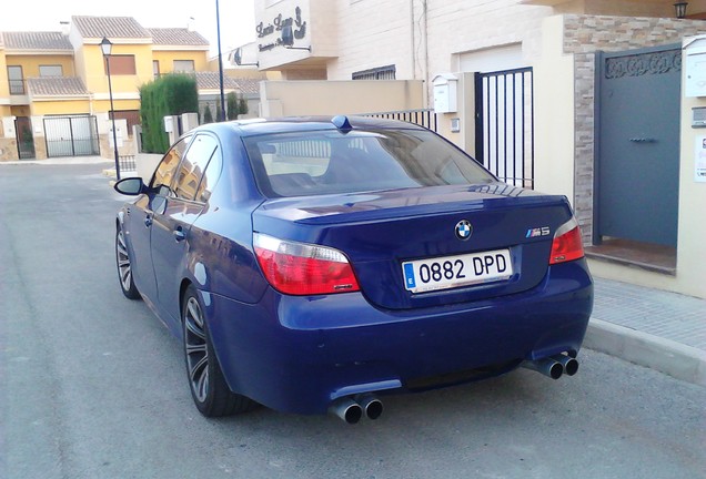 BMW M5 E60 2005