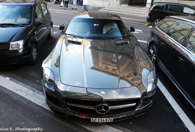 Mercedes-Benz SLS AMG