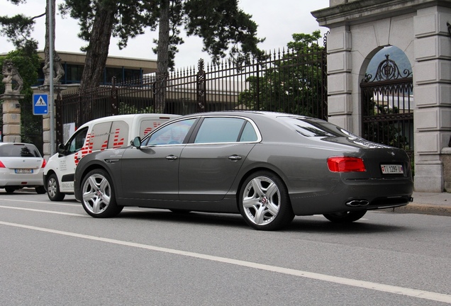 Bentley Flying Spur V8