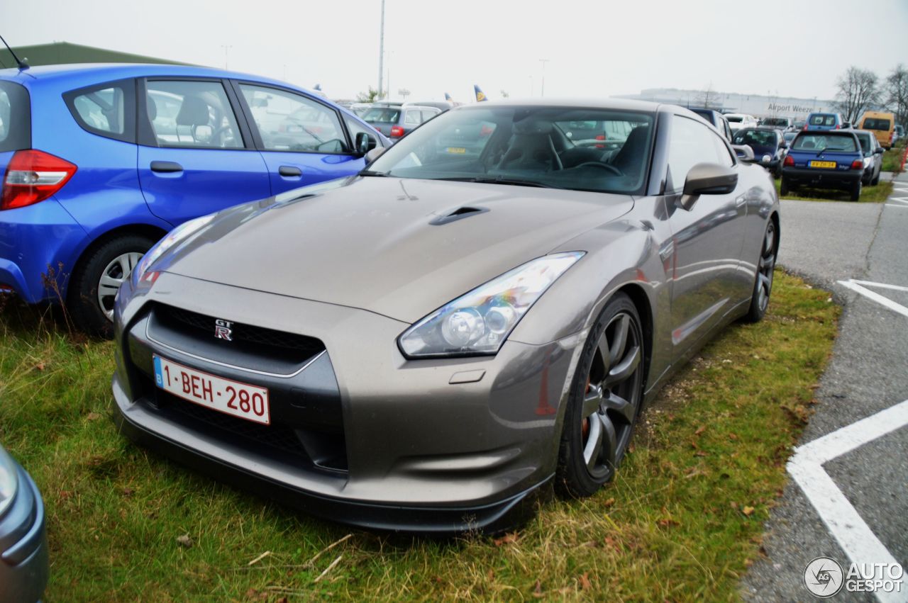 Nissan GT-R