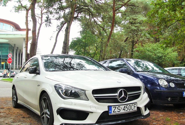 Mercedes-Benz CLA 45 AMG C117