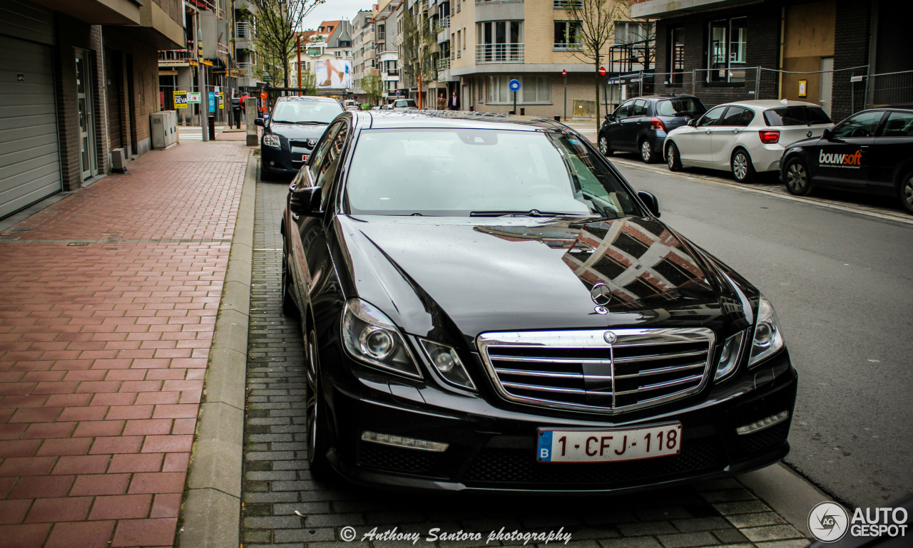 Mercedes-Benz E 63 AMG W212 V8 Biturbo