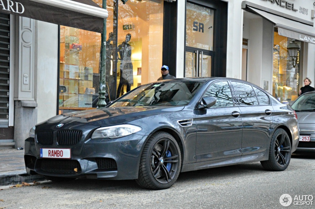 BMW M5 F10 2011