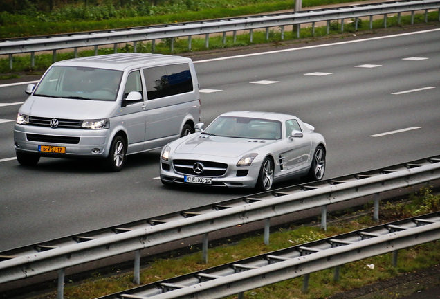 Mercedes-Benz SLS AMG