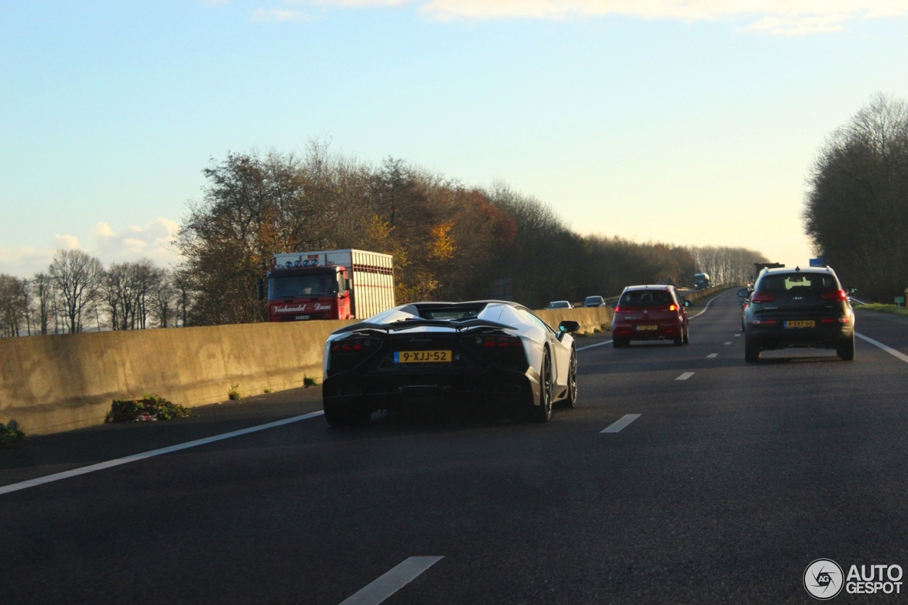 Lamborghini Aventador LP720-4 Roadster 50° Anniversario