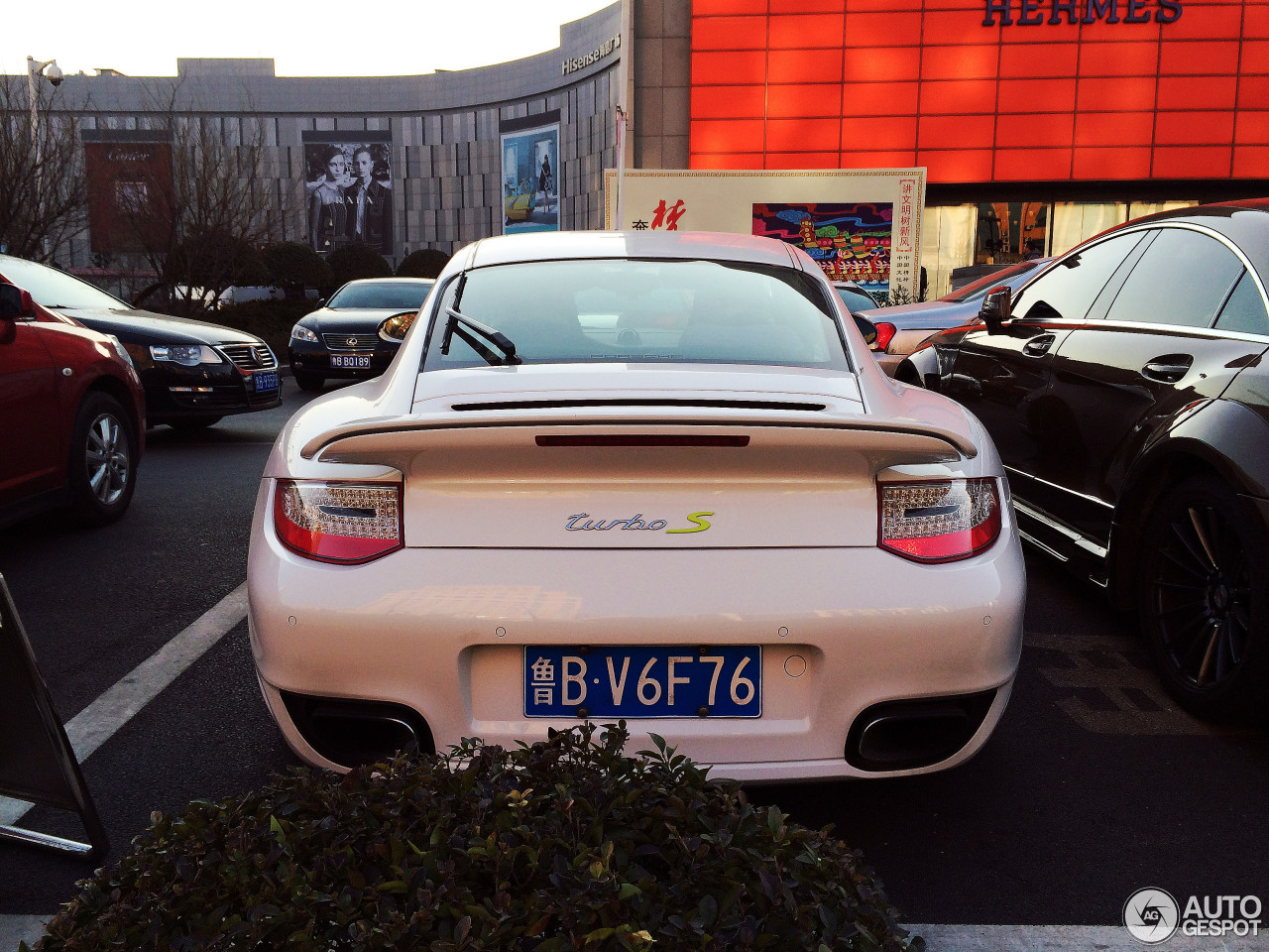 Porsche 997 Turbo S 918 Spyder Edition