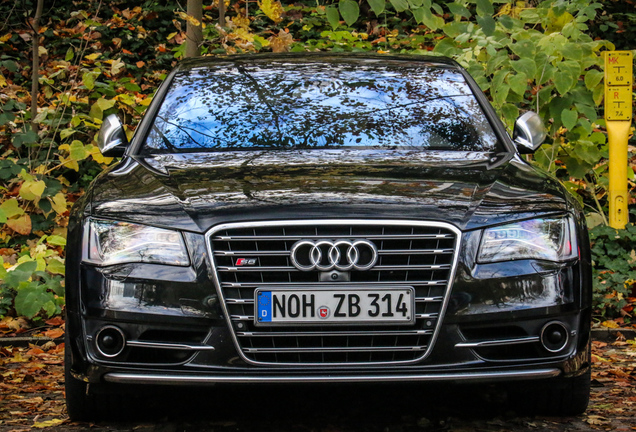 Audi S8 D4