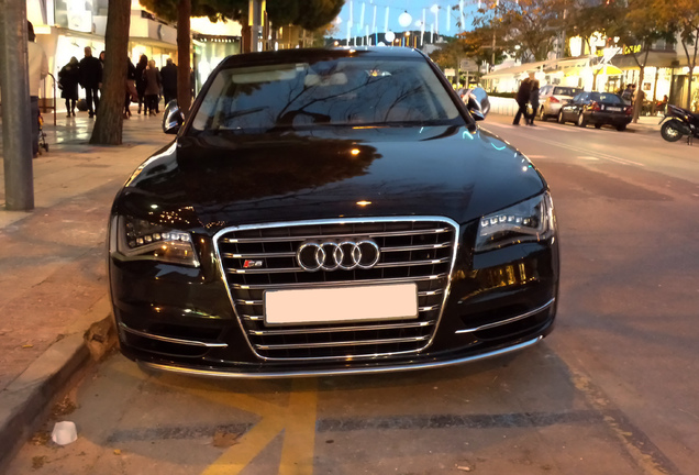 Audi S8 D4