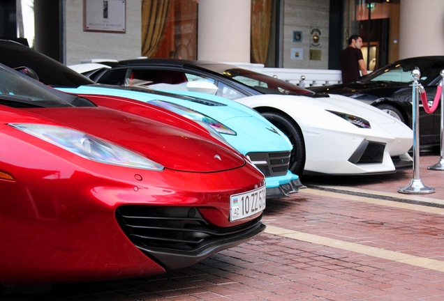 Lamborghini Aventador LP700-4 Roadster