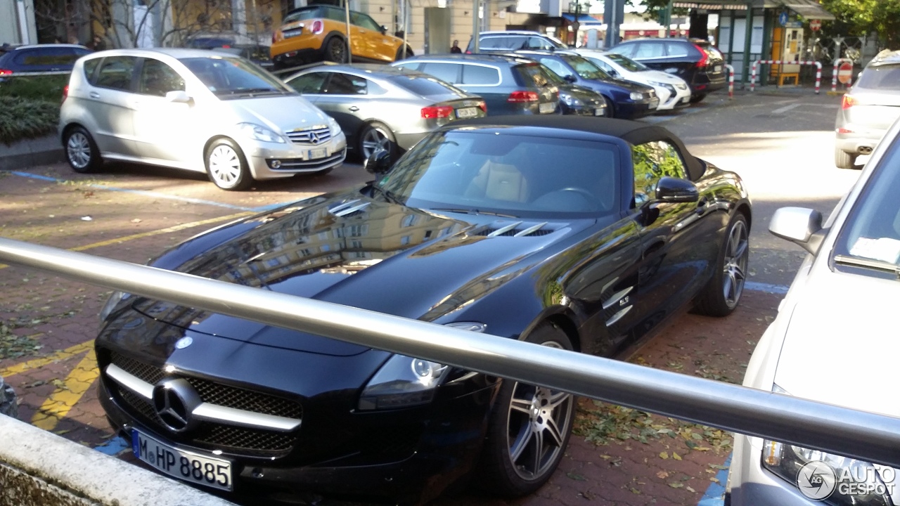 Mercedes-Benz SLS AMG Roadster