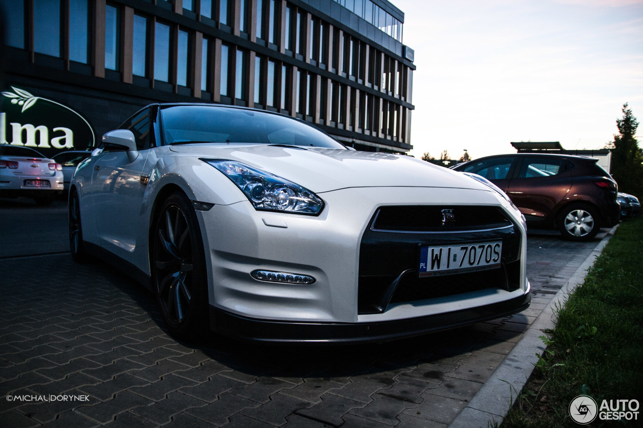 Nissan GT-R 2012