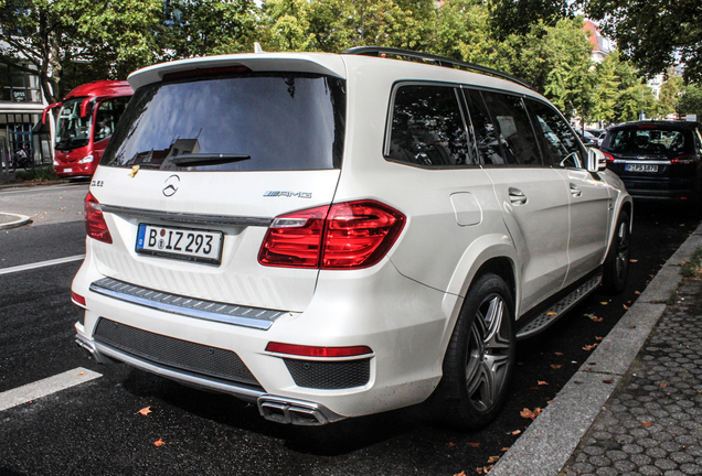 Mercedes-Benz GL 63 AMG X166