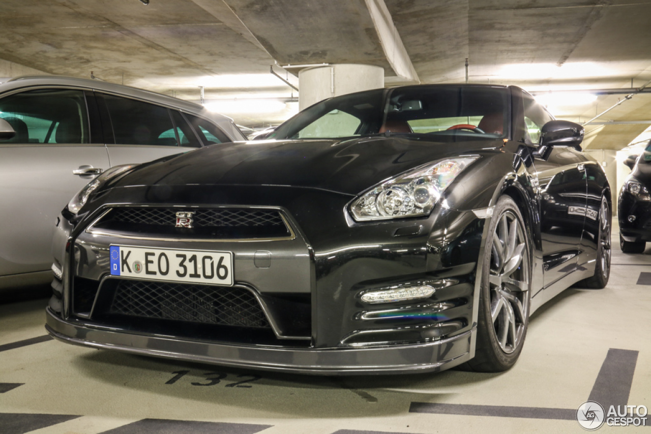 Nissan GT-R 2011