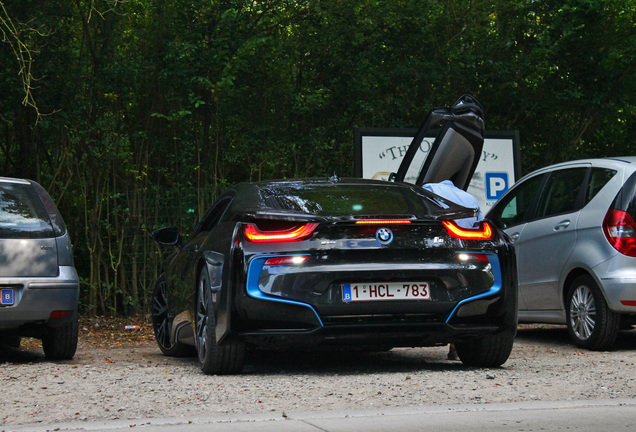 BMW i8