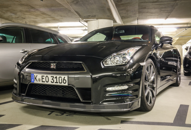 Nissan GT-R 2011