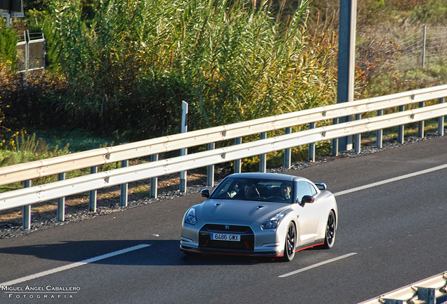 Nissan GT-R