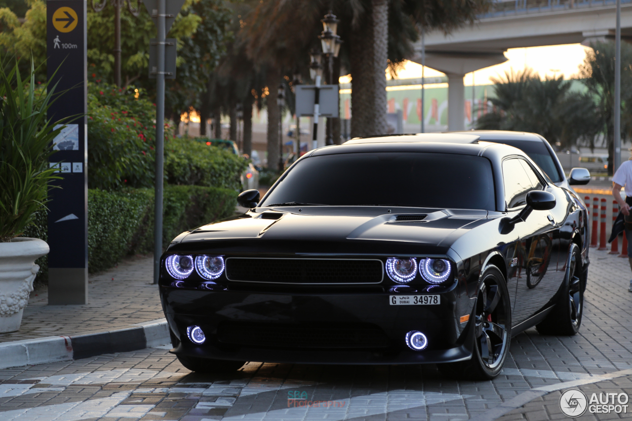 Dodge Challenger SRT-8 392