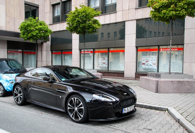 Aston Martin V12 Vantage S