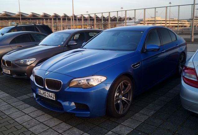 BMW M5 F10 2011