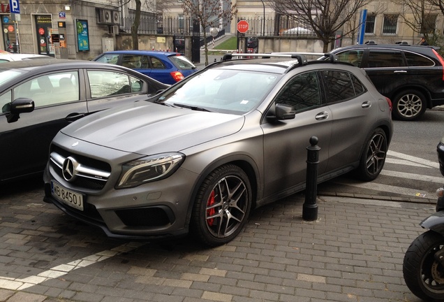 Mercedes-Benz GLA 45 AMG X156