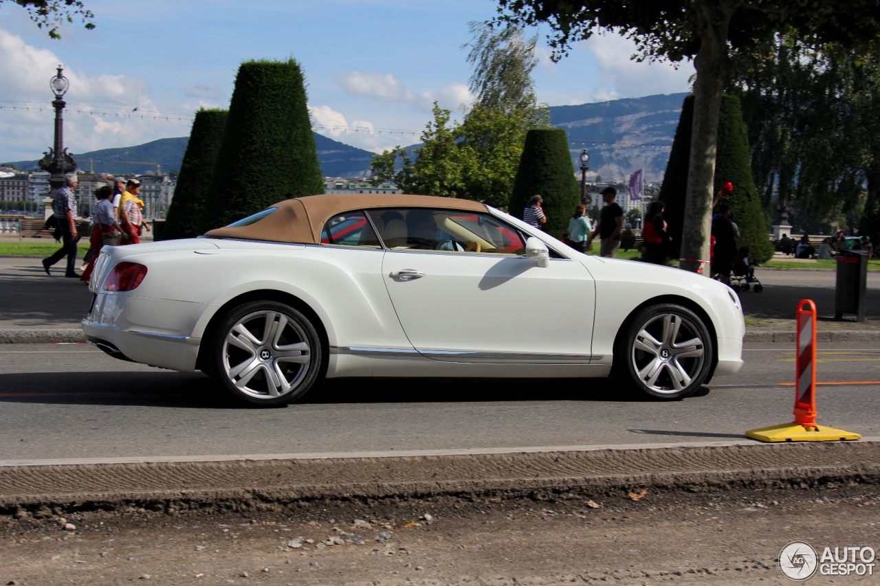 Bentley Continental GTC 2012